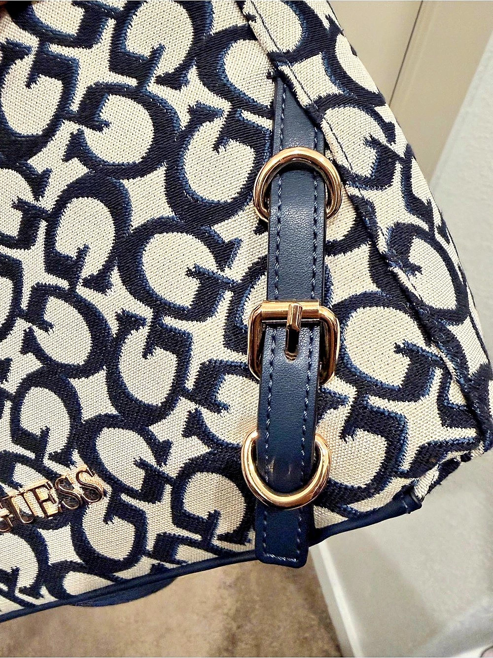 Guess Gibran Shoulder Bag Shoulder Bag in Blue & Cream NWT